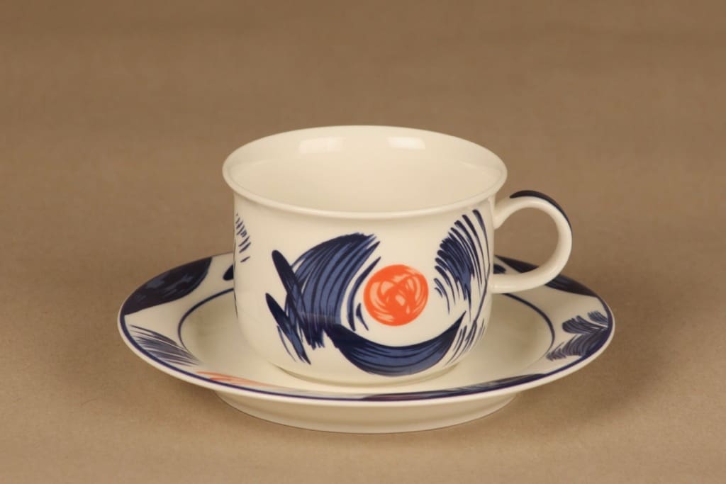 Arabia Arctica Nova tea cup and plates(2) designer Dorrit von Fieandt 2