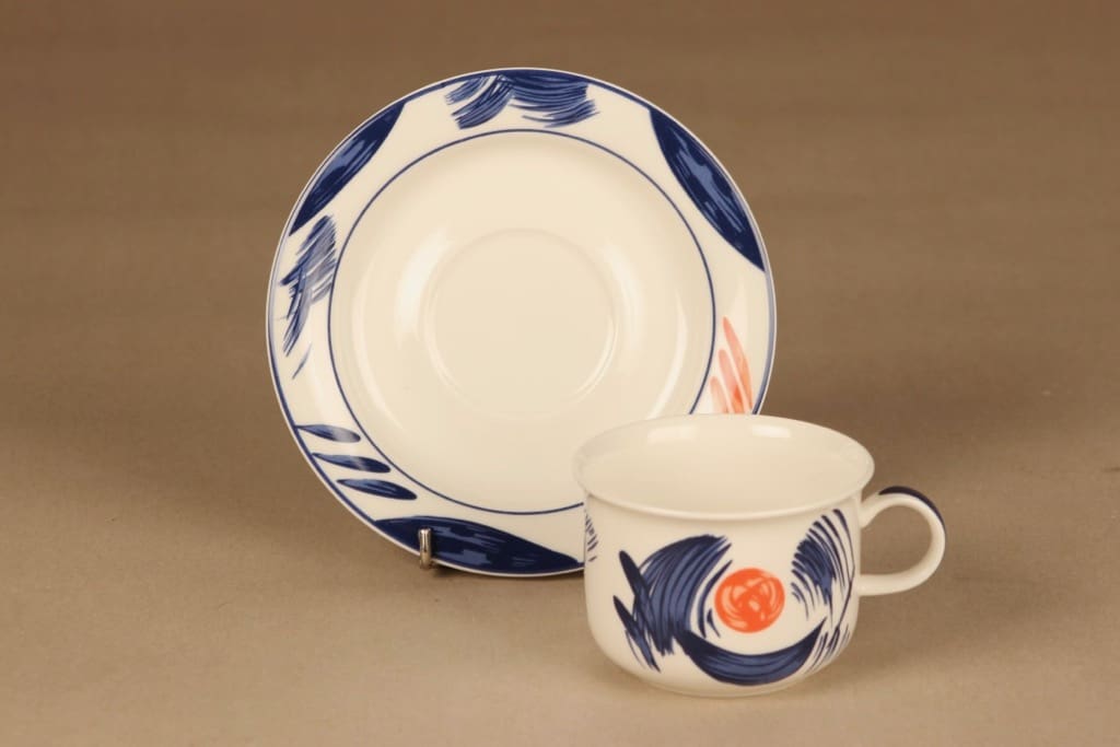 Arabia Arctica Nova tea cup and plates(2) designer Dorrit von Fieandt 3