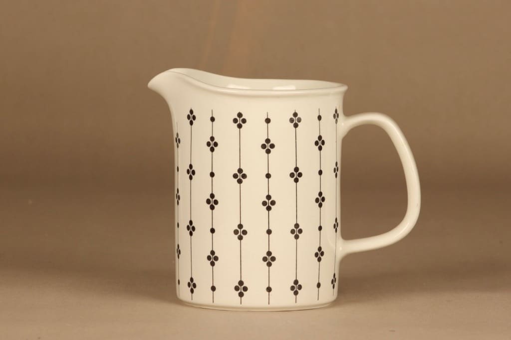 Arabia Kartano kaadin, 1 l, suunnittelija Esteri Tomula, 1 l