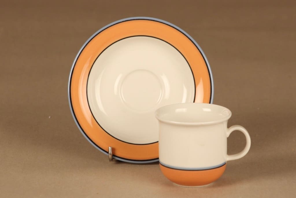 Arabia Aprikos coffee cup designer Inkeri Leivo 2
