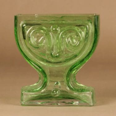 Riihimäen lasi Viktoriana vase, light green designer Helena Tynell