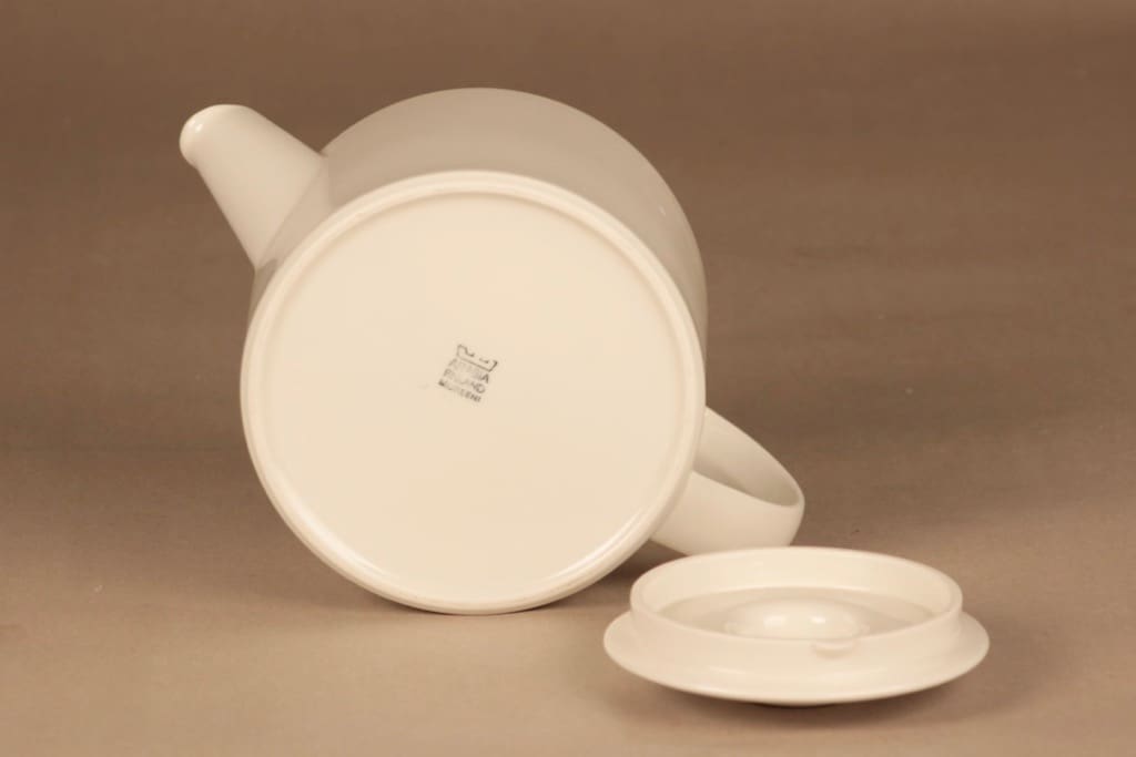 Arabia Moreeni tea pot designer Heikki Orvola 3