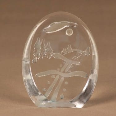 Iittala 2840 lasikortti, Latu, suunnittelija Tiina Nordström, Latu
