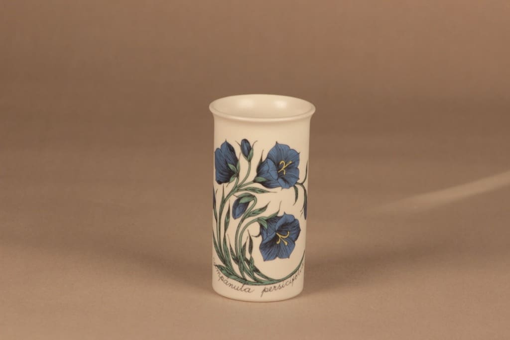 Arabia Botanica vase Rosa Spinosissima designer Esteri Tomula