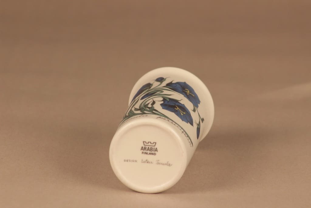 Arabia Botanica vase Rosa Spinosissima designer Esteri Tomula 2