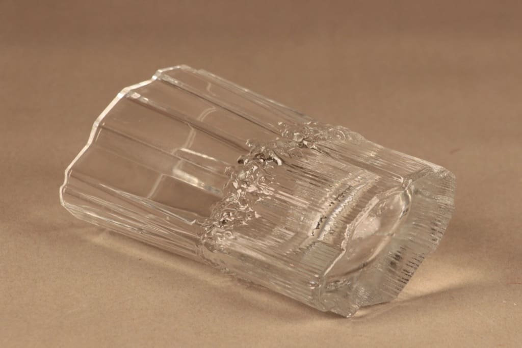 Iittala Pallas maljakko, kirkas, suunnittelija Tapio Wirkkala, kuva 2
