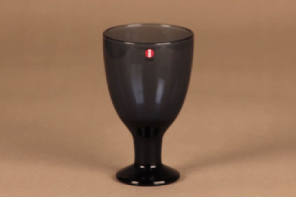 Iittala Verna viinilasi, 22 cl, suunnittelija Kerttu Nurminen, 22 cl