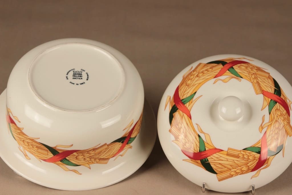Arabia Santa Arctica bowl with lid designer Raimo Ranta 2