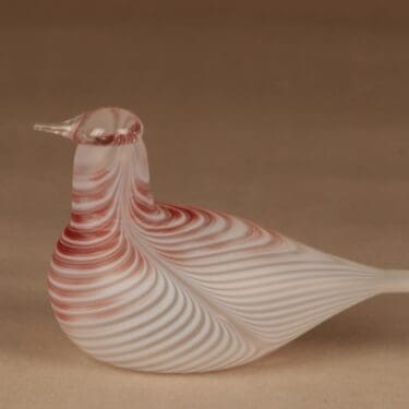 Nuutajärvi bird Millen designer Oiva Toikka