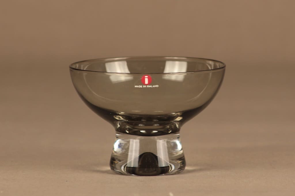 Iittala 2092 jälkiruokamalja, jalallinen, suunnittelija Tapio Wirkkala, jalallinen