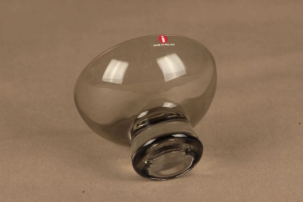 Iittala 2092 jälkiruokamalja, jalallinen, suunnittelija Tapio Wirkkala, jalallinen kuva 2