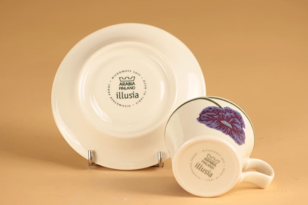 Arabia Illusia kahvikuppi ja lautaset(2), monivärinen, 4 kpl, suunnittelija Heikki Orvola/Fujito Ishimoto, kukka kuva 4