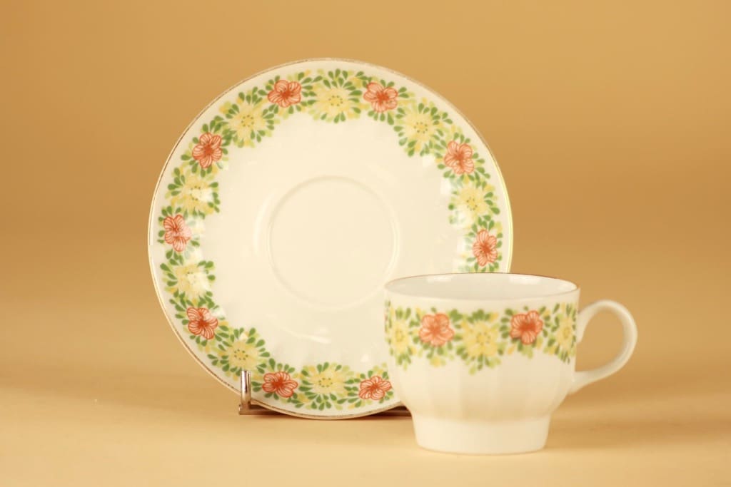 Arabia Muisto kahvikuppi ja lautaset(2), monivärinen, 6 kpl, suunnittelija tuntematon, kukka, retro kuva 4