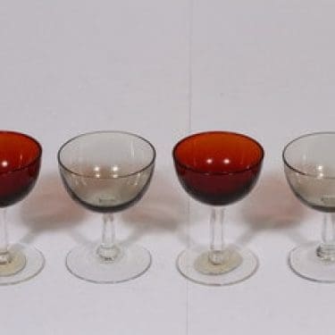 Nuutajärvi 1125 liköörilasit, 6 cl, 4 kpl, suunnittelija Saara Hopea, 6 cl