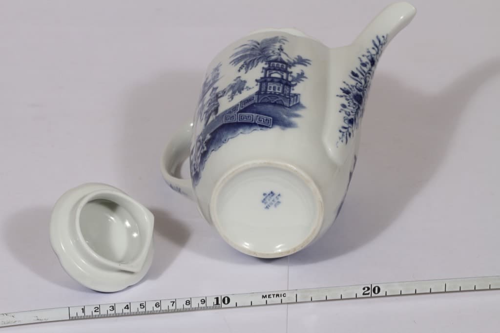 Arabia Singapore kahvikaadin, 1 l, suunnittelija , 1 l, kuparipainokoriste kuva 3