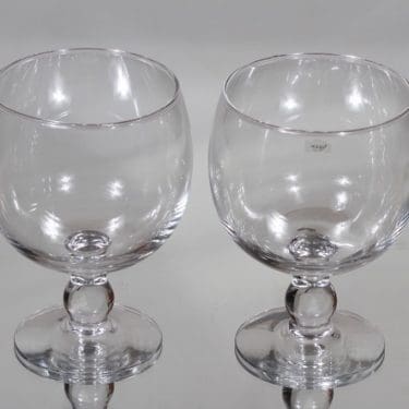 Nuutajärvi Lady olutlasit, 75 cl, 2 kpl, suunnittelija Oiva Toikka, 75 cl