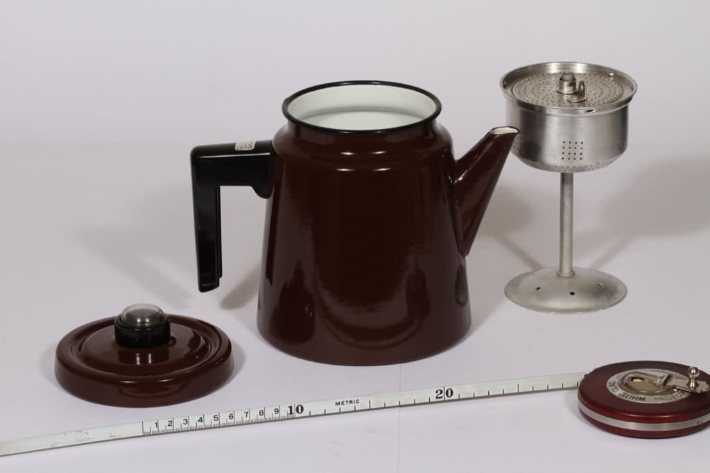 Finel Pehtoori kahvipannu, 1.5 l, suunnittelija Antti Nurmesniemi, 1.5 l, perkolaattori kuva 2