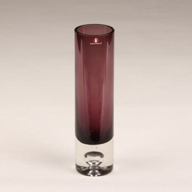 Iittala 3586 maljakko, violetti, suunnittelija Tapio Wirkkala, signeerattu