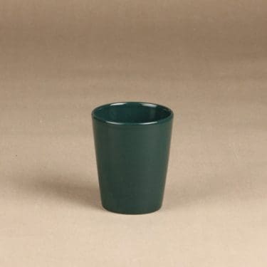 Arabia Kilta muki, vihreä lasite, suunnittelija Kaj Franck, vihreä lasite