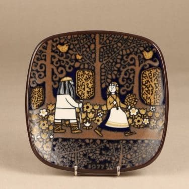 Arabia Kaleva annual plate 1977 designer Raija Uosikkinen