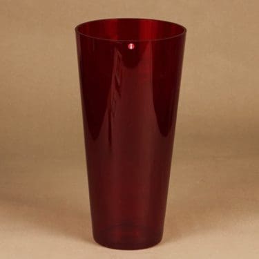 Iittala Kartio maljakko, rubiininpunainen, suunnittelija Kaj Franck,