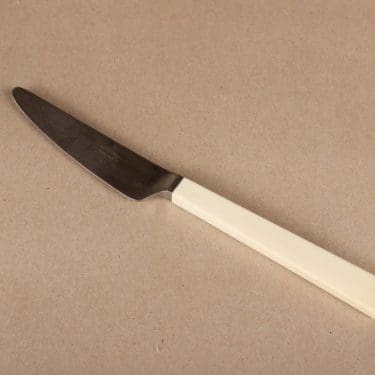 Fiskars Triennale veitsi,, suunnittelija Bertel Gardberg, ,