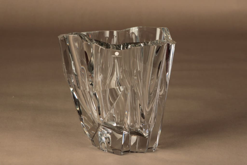 Iittala Jäävuori taide-esine, signeerattu, suunnittelija Tapio Wirkkala, signeerattu, signeerattu
