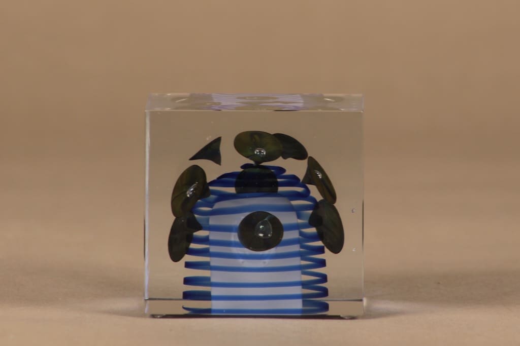 Iittala Vuosikuutio taide-esine, 2019, suunnittelija Oiva Toikka, 2019, signeerattu, numeroitu